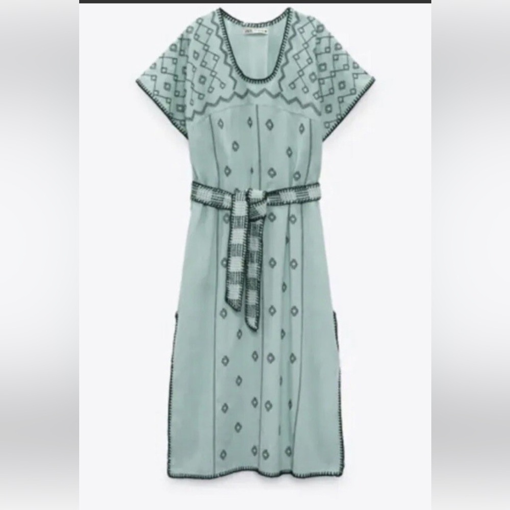 Zara Linen-Blend Mint Green Embroidered Kaftan Dress